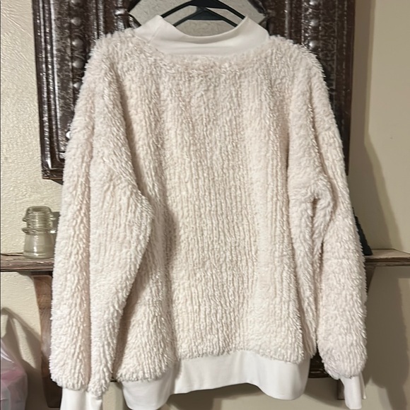 Cozy Cream Fleece Sweater - Picture 3 of 3